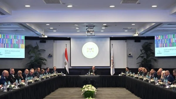 وزير الاستثمار يعزز التجارة الخارجية المصرية من خلال شراكة استراتيجية مع موانئ دبي العالمية