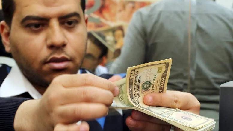 استقرار سعر الدولار مقابل الجنيه المصري في بداية الأسبوع: هل يستمر هذا التوازن؟