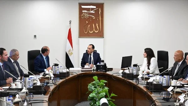 مدبولي يؤكد أهمية متابعة تشغيل وصيانة محطات الصرف الصحي لضمان استدامة الأداء البيئي