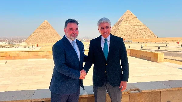 مصر والبوسنة والهرسك تتعاون لتعزيز السياحة والرحلات الجوية