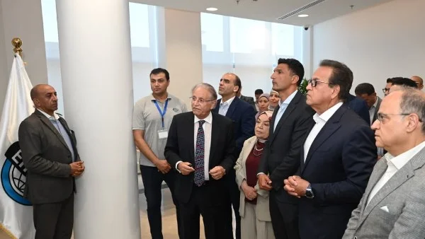 مصر تعزز ريادتها في صناعة الأدوية بافتتاح مصنع "إيبيكو 3" للمستحضرات الحيوية لعلاج الأورام