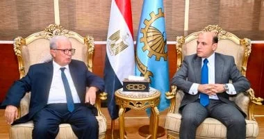 نائب رئيس الوزراء يؤكد التزام الدولة بدعم الصناعة الوطنية وتعزيز تنافسية الاقتصاد المصري في زيارة لمحافظة الغربية