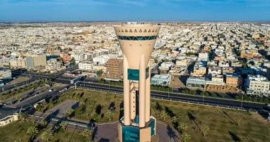 ضبط مخالف لأنظمة الأمن والسلامة البحرية في تبوك أثناء ممارسته الصيد غير المشروع