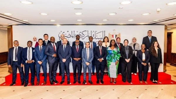 البنك المركزي المصري يعزز التعاون مع غانا في مجالات التحول الرقمي والذكاء الاصطناعي والأمن السيبراني