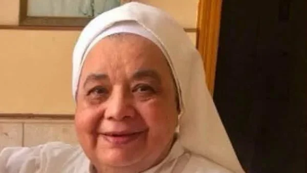 الكنيسة اللاتينية في مصر تودع الأخت كلارا عشم بصلوات الرجاء والسلام الأبدي