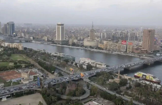 بنك الكويت الوطني يرفع توقعاته لنمو الاقتصاد المصري إلى 5.3% في 2023 رغم التحديات الخارجية