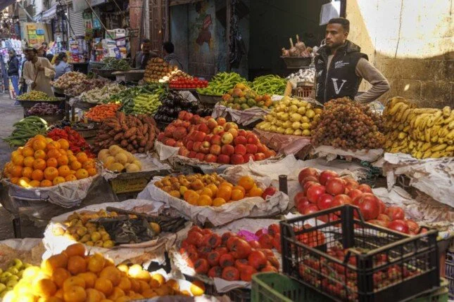 بنك الكويت الوطني يعدل توقعاته للتضخم في مصر إلى 11.6% لعام 2026
