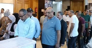نقابة الصحفيين تشهد إقبالاً كبيراً على التسجيل للسحب على عمرتين مجانيتين