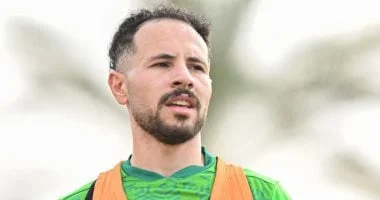 المصري يمدد عقد قائد الفريق حسن علي لثلاثة مواسم ويعزز صفوفه بالمهاجم المغربي عبد الله الزياني