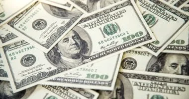 استقرار سعر الدولار مقابل الجنيه المصري في البنوك خلال تعاملات اليوم