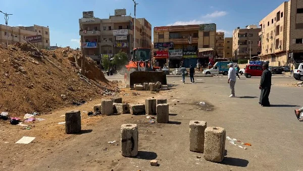 حملات شاملة لإزالة الإشغالات في مدينة بدر: تعزيز الانضباط وتحسين المظهر الحضاري