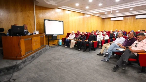 مطار القاهرة يعزز السلامة الجوية من خلال دورة تدريبية متخصصة في إدارة مخاطر الطيور والحياة البرية