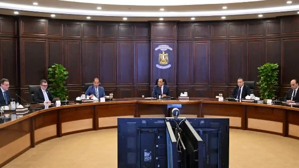 رئيس الوزراء يتابع تنفيذ إجراءات تعيين القيادات الجديدة في الجهاز الإداري للدولة