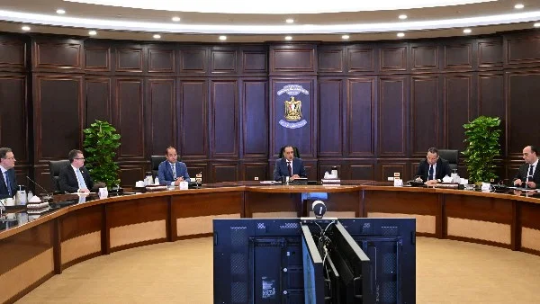 مدبولي يواصل تنفيذ توجيهات السيسي لتعزيز الشفافية والكفاءة في التعيينات الإدارية