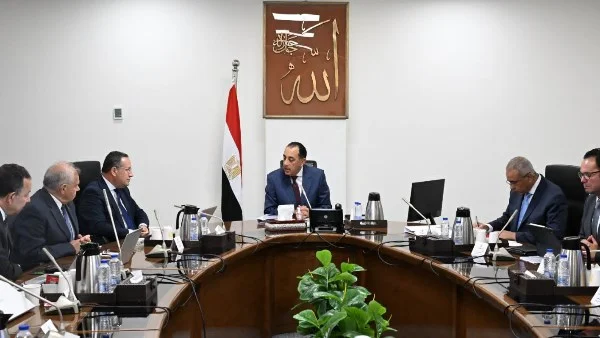 مدبولي يعقد اجتماعًا حيويًا لمتابعة تطوير التعليم في مصر وفقًا لتوجيهات الرئيس السيسي
