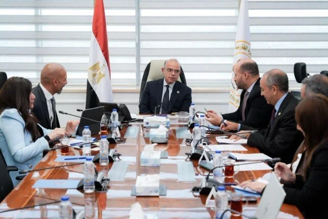 وزير الاستثمار يناقش مع أمازون مصر استراتيجيات التوسع وتعزيز بيئة الأعمال الرقمية
