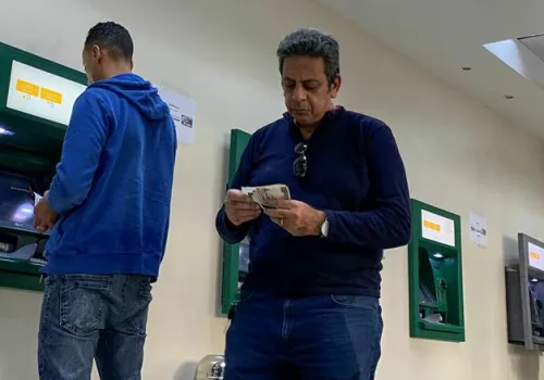 تحديد موعد صرف مرتبات يوليو 2026 مع زيادة الأجور: تفاصيل هامة للعاملين بالدولة