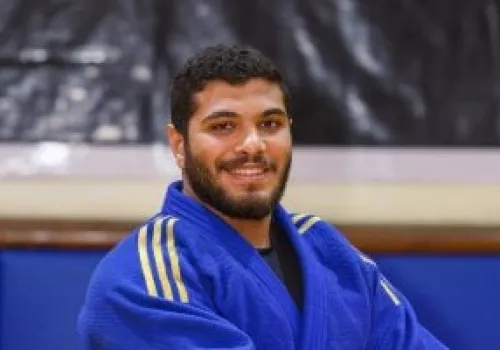 عمر الرملي يحقق إنجازًا تاريخيًا بتتويجه ببرونزية أوروبا المفتوحة للجودو في البوسنة والهرسك