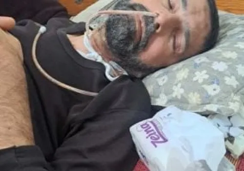 عبد الله سلوت: صراع الحياة والأمل في مواجهة سرطان القولون وسط تحديات غزة