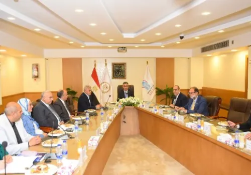 وزير التموين يكشف عن خطط شاملة لتعزيز الأمن الغذائي وتحديث المنافذ التجارية