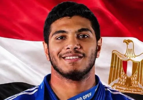 جامعة القاهرة تبرز إنجاز الطالب هادي حسين بعد فوزه بالميدالية الفضية في بطولة أوروبا المفتوحة للجودو
