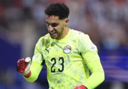 مصطفى شوبير يتألق ويعادل إنجاز حارس إسبانيا بطل العالم في تقييمات كأس العالم