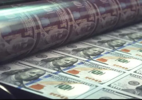 تراجع ملحوظ في سعر الدولار أمام الجنيه المصري في ختام تعاملات اليوم