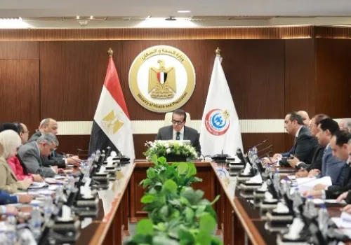 وزير الصحة يواصل متابعة التشغيل التجريبي للتأمين الصحي الشامل في المنيا لتعزيز جودة الخدمات الصحية