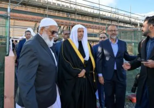 أمين رابطة العالم الإسلامي يزور موقع إنشاء المركز الإسلامي في أوكلاند بنيوزيلندا