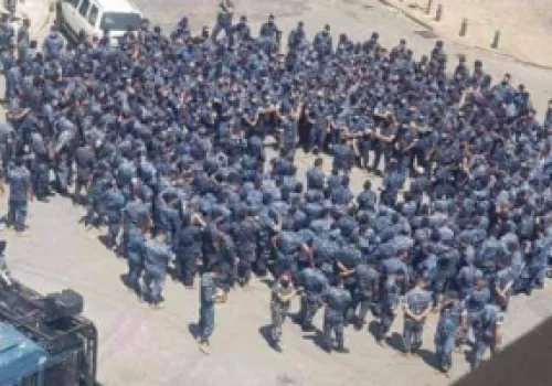الجيش اللبناني يبدأ عملية انتشار لتعزيز الأمن في بلدة زوطر الغربية جنوبي البلاد