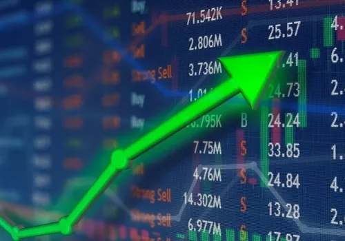 البورصة المصرية تحقق مكاسب بقيمة 33 مليار جنيه مع قفزة المؤشر الرئيسي 1.63%