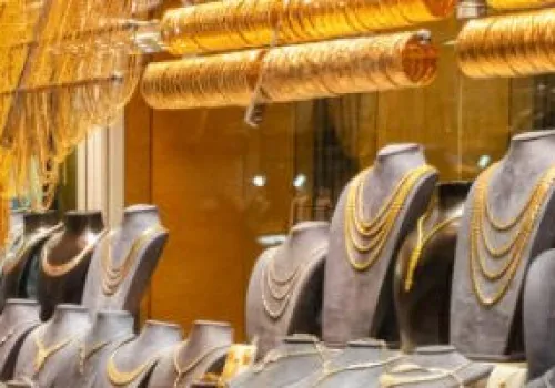 استقرار أسعار الذهب في السعودية مع بداية تعاملات الأربعاء وسط ترقب لقرارات الفيدرالي الأمريكي
