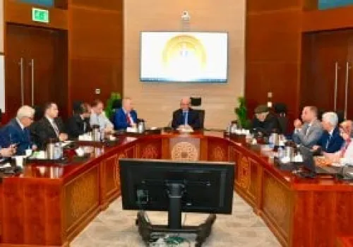 نائب رئيس الوزراء الاقتصادي يناقش مع اتحاد المستثمرين سبل تعزيز دور القطاع الخاص في التنمية الاقتصادية