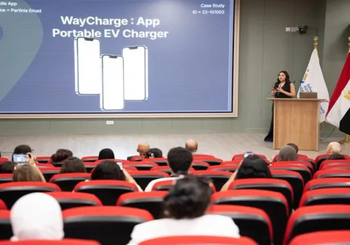 جامعة مصر للمعلوماتية تطلق برامج ذكية لتحسين تجربة السيارات الكهربائية وتعزيز سوقها المحلي
