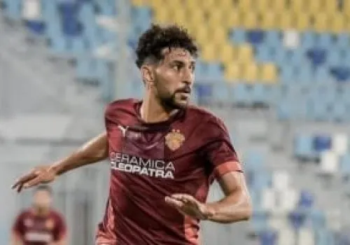 الأهلي يستعد لتعزيز الجبهة اليمنى: أحمد هاني وطارق علاء في المنافسة