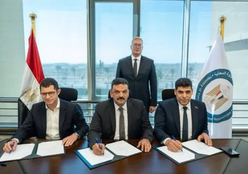 توقيع اتفاقية لإنشاء مصنع أسمدة فوسفاتية متكامل في العين السخنة لتعزيز الصناعة المصرية