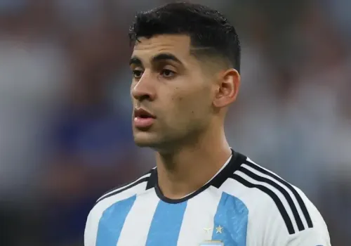 أتلتيكو مدريد يستأنف مساعيه للتعاقد مع المدافع الأرجنتيني كريستيان روميرو في الميركاتو الصيفي
