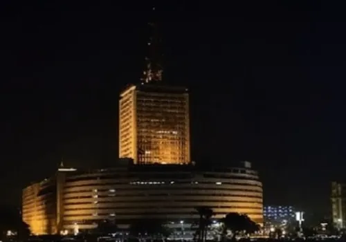 انطلاق البث التلفزيوني في مصر: كيف أضاءت 'هنا القاهرة' حياة المصريين وصنعت تاريخًا مشتركًا