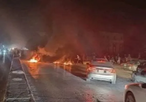 احتجاجات عارمة في ليبيا تطالب بحل أزمة انقطاع الكهرباء المستمرة