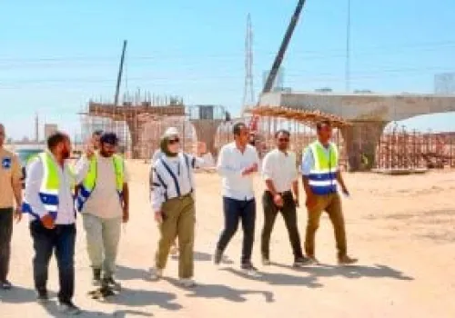 وزيرة الإسكان تتابع تقدم مشروعات التنمية في مدينة السويس الجديدة وتعزز جهود الاستثمار