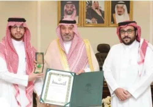 حمد الحربى يتبرع بـ 65% من كبده وينال وسام الملك عبدالعزيز تقديراً لتضحيته الإنسانية