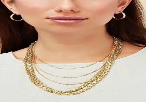 أسعار الذهب تتجه نحو 6000 جنيه.. عيار 21 يسجل استقرارًا في السوق المصرية