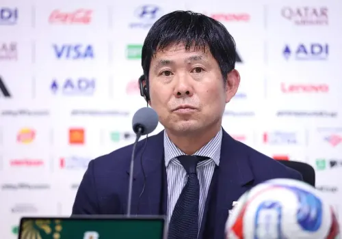 الاتحاد الياباني يعلن استمرار هاجيمي مورياسو كمدير فني حتى كأس آسيا 2028 ويحدد خطة انتقال القيادة للمدرب جو أويوا