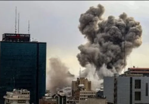 هجوم جوي أمريكي يستهدف مواقع عسكرية في بيرانشهر الإيرانية ويثير تساؤلات حول الضحايا