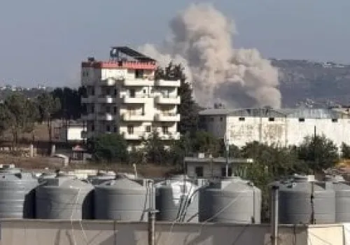 تصاعد التوتر في لبنان: مسيّرات إسرائيلية تحلق فوق بيروت وتفجيرات تهز الجنوب وقنبلة صوتية في المنصوري