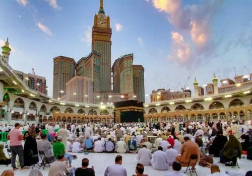 وزارة السياحة المصرية تعلن عن ضوابط جديدة لموسم العمرة 1448هـ لضمان جودة خدمات المعتمرين
