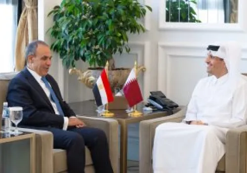 تعزيز العلاقات المصرية القطرية: وزيرا الخارجية يبحثان التعاون الاقتصادي والتطورات الإقليمية