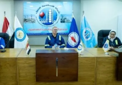 مصر تحقق أعلى مستويات إنتاج النفط الخام في عامين بفضل استراتيجيات تعزيز الاستثمار والتكرير