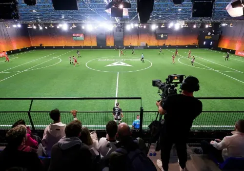 صلاح ريكو يسلط الضوء على أسرار بطولة Kings League: تنظيم عالمي وقوانين مبتكرة تثير الحماس