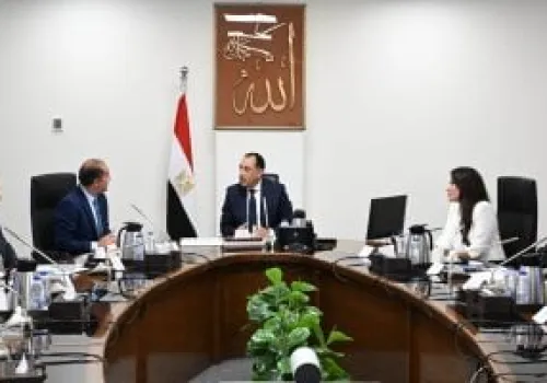 رئيس الوزراء يترأس اجتماعًا لمتابعة تشغيل وصيانة محطات معالجة الصرف الصحي في مصر